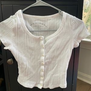 Aeropostale ribbed tiny top. Button up. Great condition.